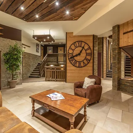 Savoyard Style Alpine Retreat Appartement *